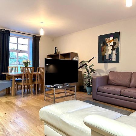 Desirable 2 Bedroom Apartment In Bicester That Sleeps 5 외부 사진