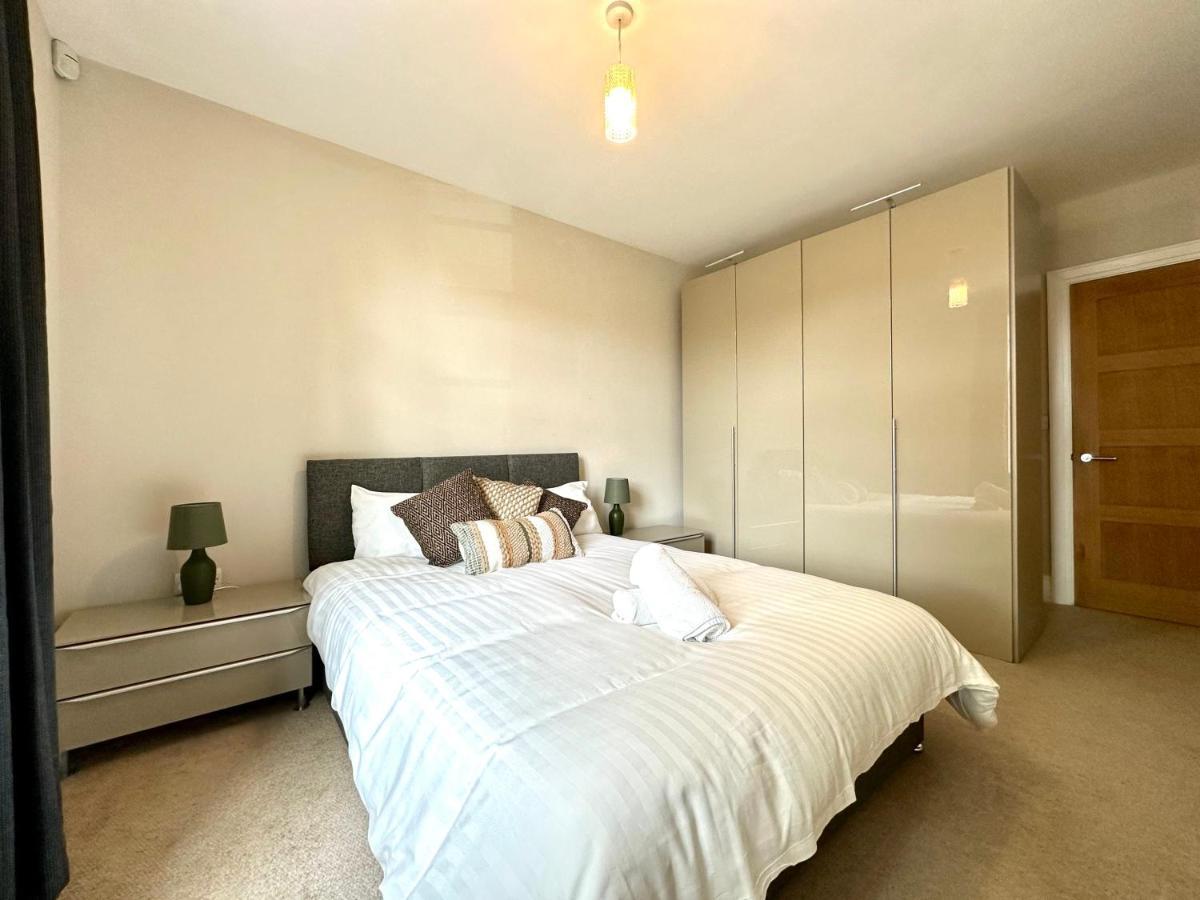 Desirable 2 Bedroom Apartment In Bicester That Sleeps 5 외부 사진