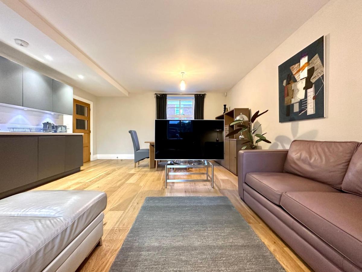 Desirable 2 Bedroom Apartment In Bicester That Sleeps 5 외부 사진