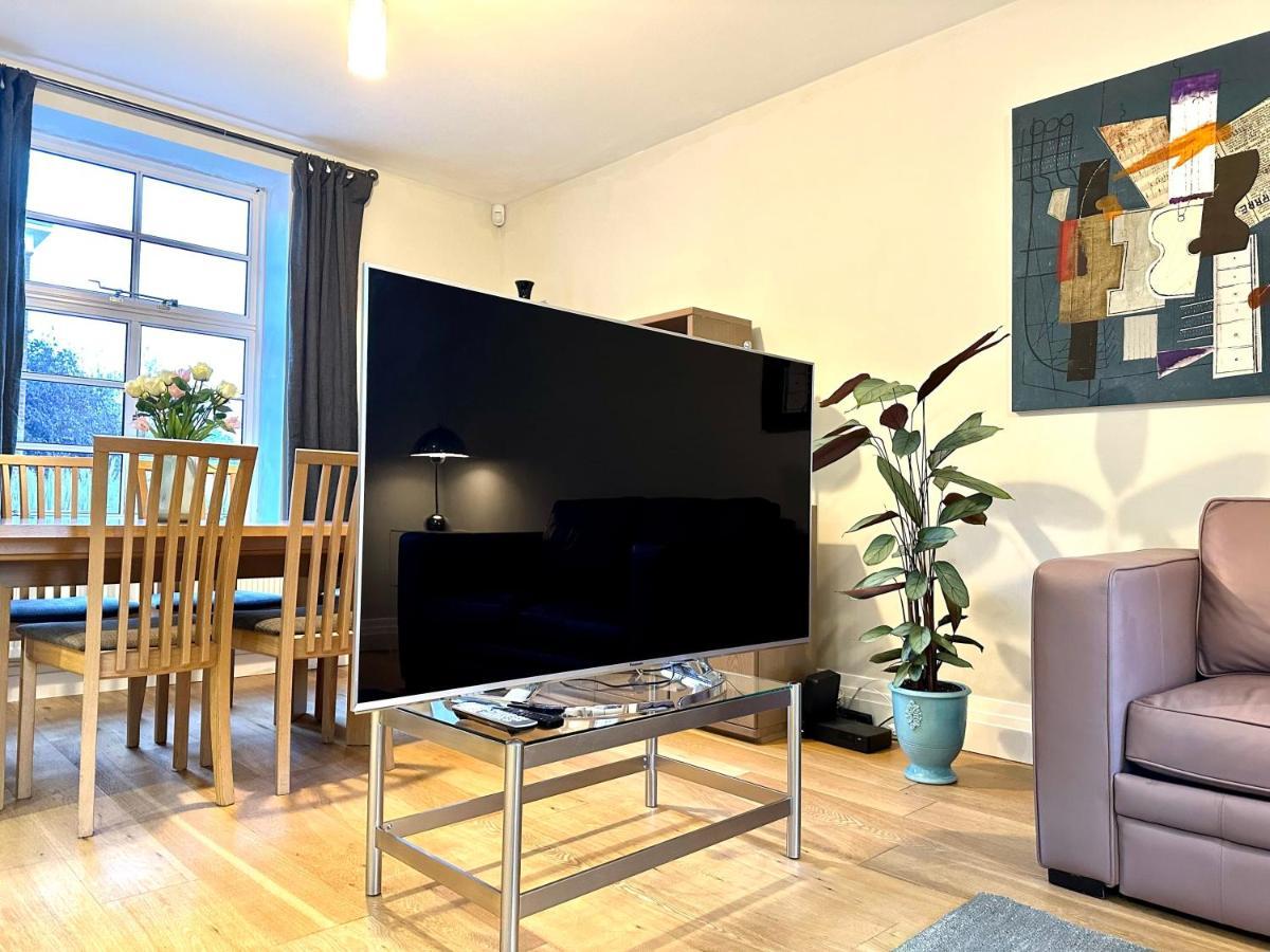 Desirable 2 Bedroom Apartment In Bicester That Sleeps 5 외부 사진