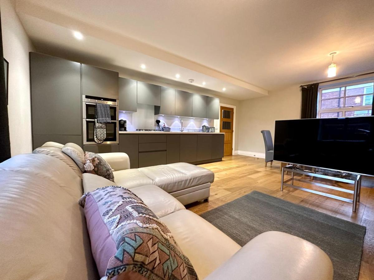 Desirable 2 Bedroom Apartment In Bicester That Sleeps 5 외부 사진